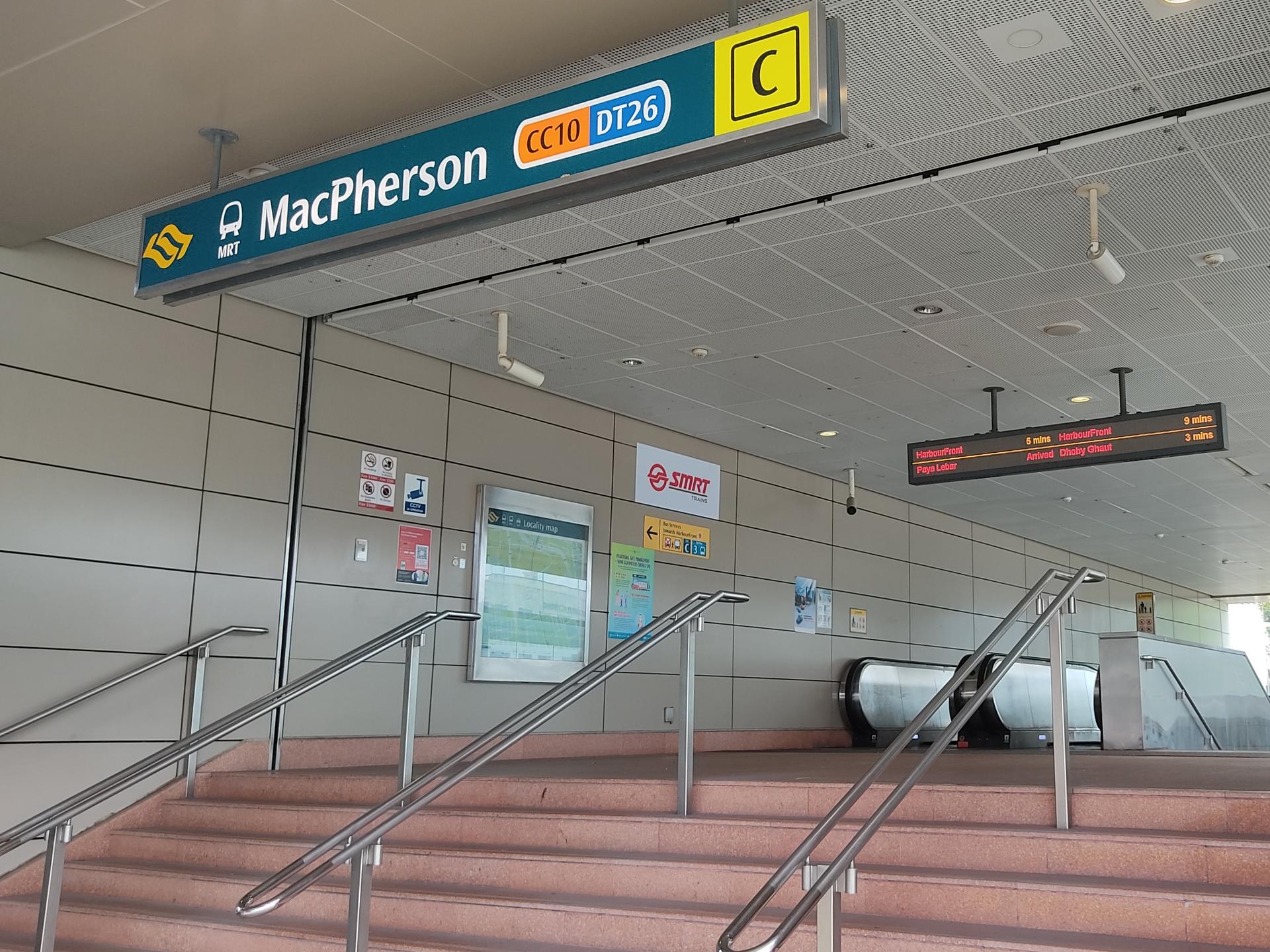 MacPherson Weave - MacPherson MRT Station